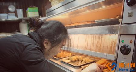 沈楊：90后大學女生剛畢業就開豆腐腦店創業